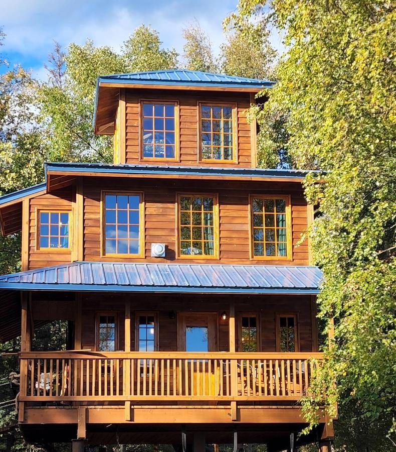 פלמר The Eagle'S Nest Treehouse Cabin מראה חיצוני תמונה