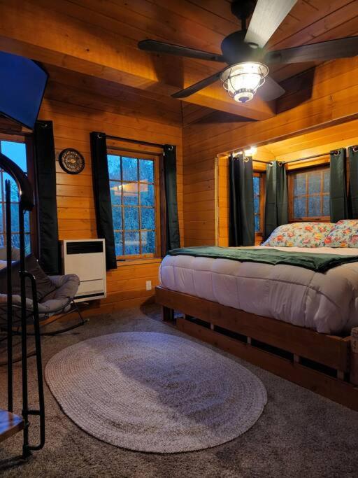 פלמר The Eagle'S Nest Treehouse Cabin מראה חיצוני תמונה