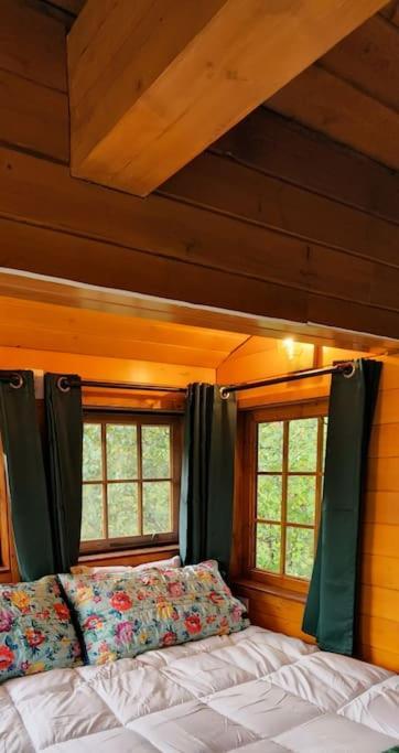 פלמר The Eagle'S Nest Treehouse Cabin מראה חיצוני תמונה